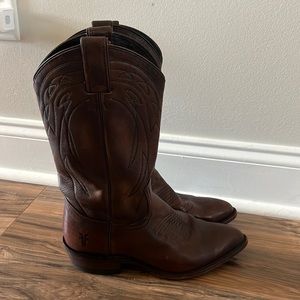 Like new Brown Leather Frye boots.